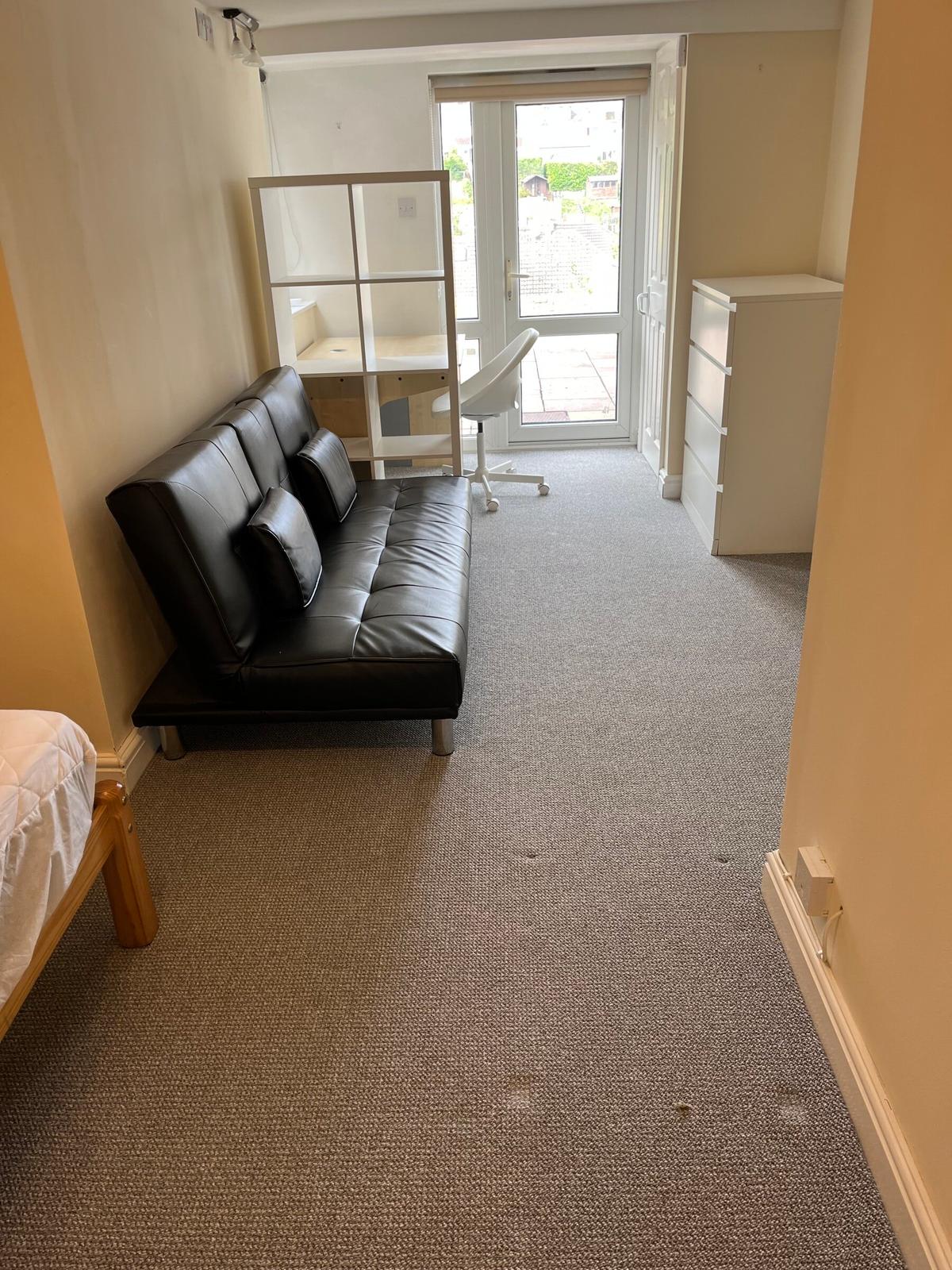 5 bedroom house for rent Coronation Avenue, Bath, BA2 2JP UniHomes