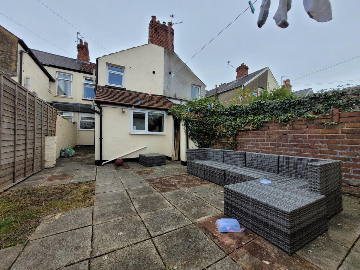 4 bedroom house for rent Summerfield Avenue Cardiff, CF14 3QA | UniHomes