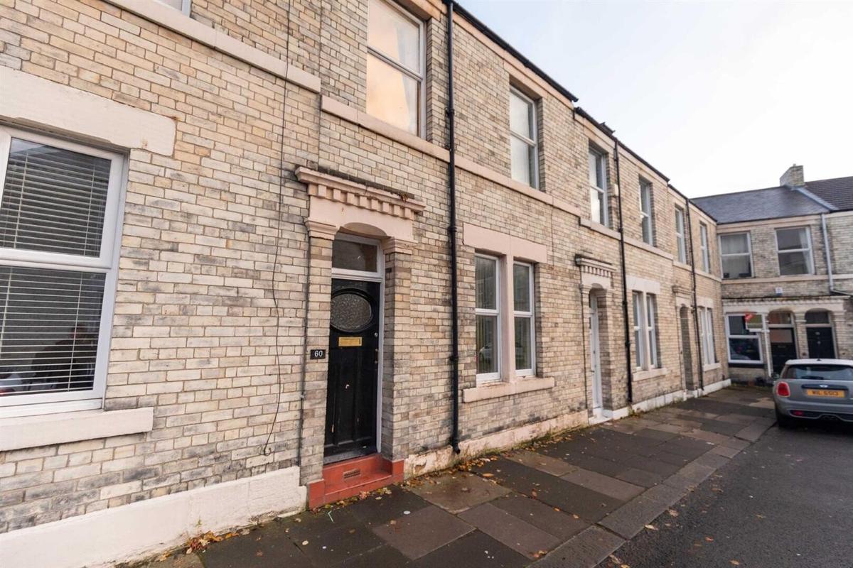 4 bedroom house for rent Clayton Park Square, Newcastle, NE2 4DP UniHomes