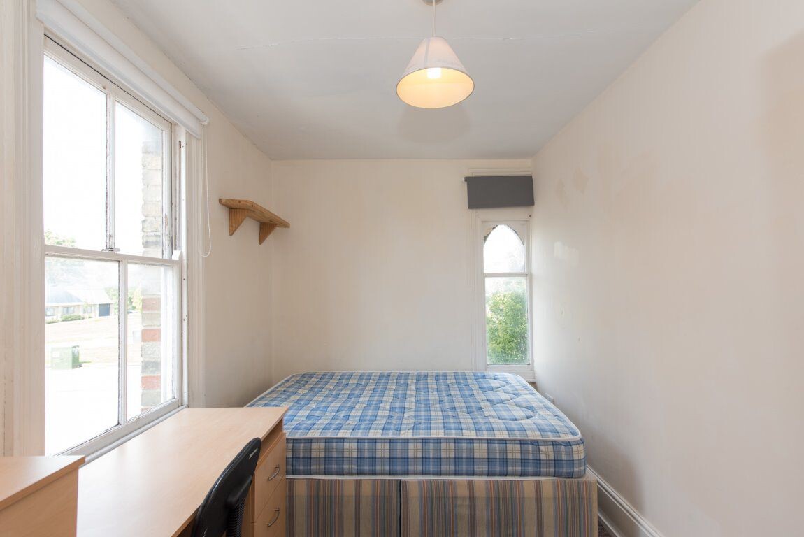 4 bedroom house for rent Cowley Road, Oxford, OX4 1UH UniHomes