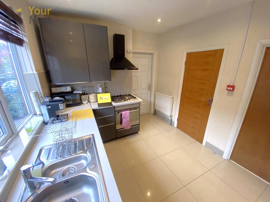 2 bedroom house for rent Brudenell Road, Leeds, LS6 1EG UniHomes