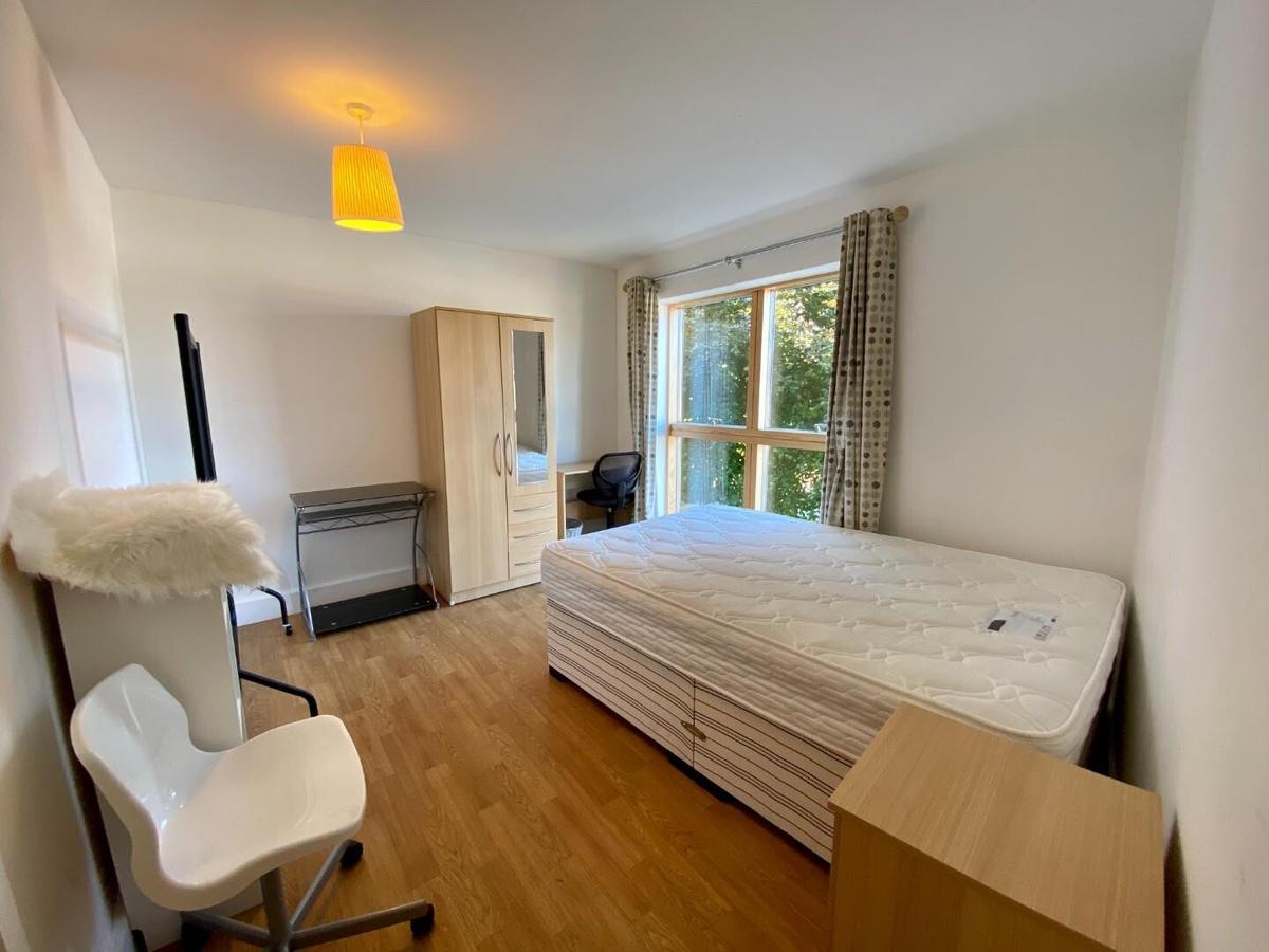 4 bedroom apartment for rent St Martins Court, Bath, BA2 5RQ UniHomes