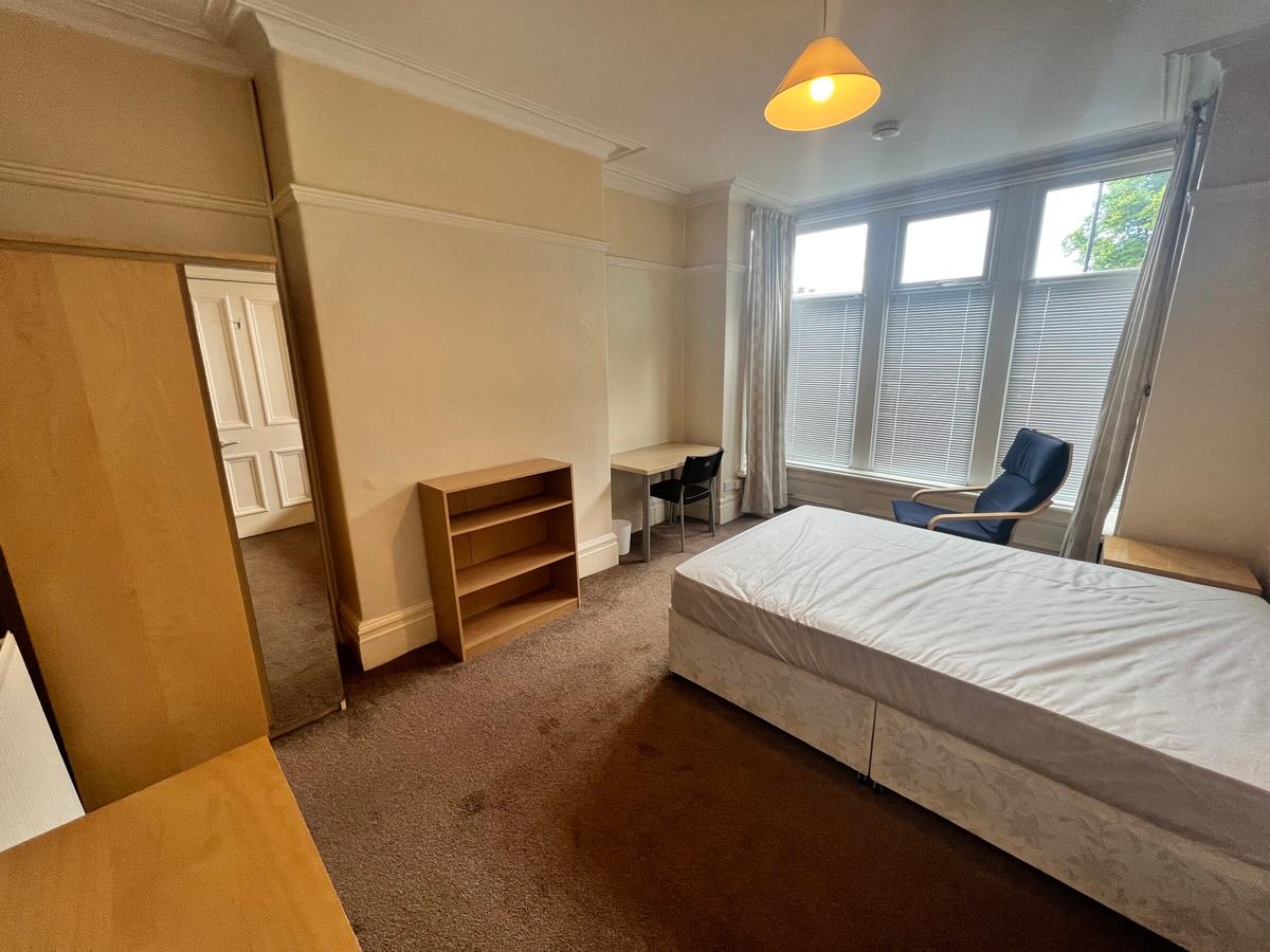 1 bedroom apartment for rent Cardigan Road, Leeds, LS6 1LU UniHomes