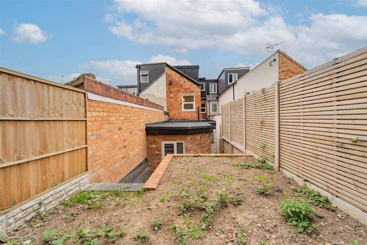 6 bedroom house for rent Dawlish Road, Birmingham, B29 7AS UniHomes