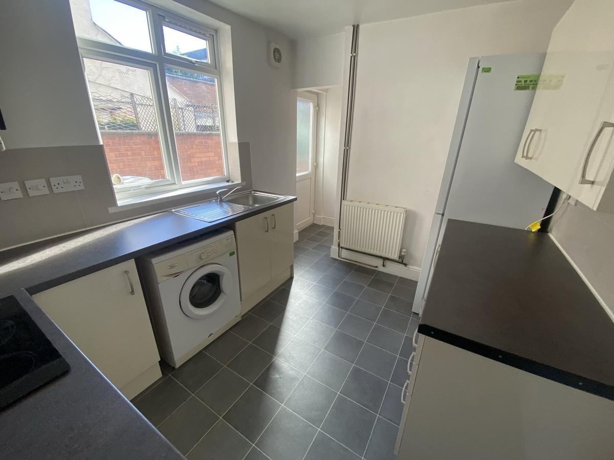 5 bedroom house for rent Street, Leicester, LE2 7JN UniHomes
