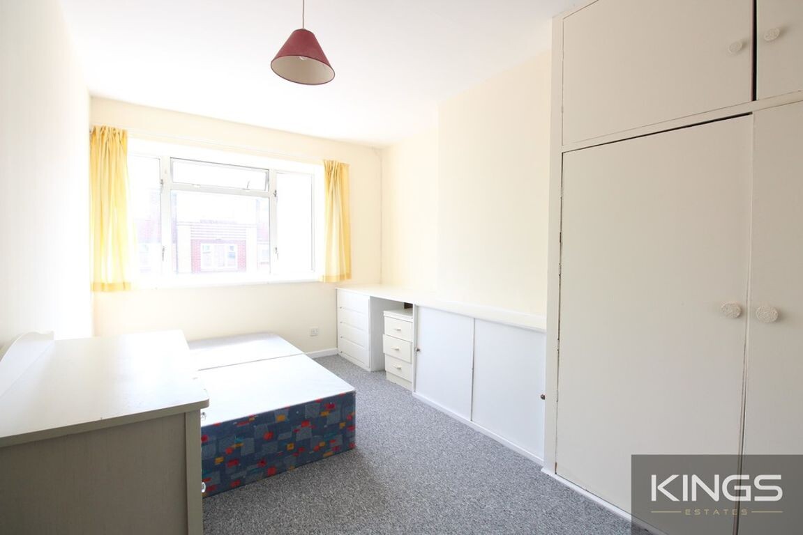 4 bedroom house for rent Cambridge Road, Southampton, SO14 6RB UniHomes