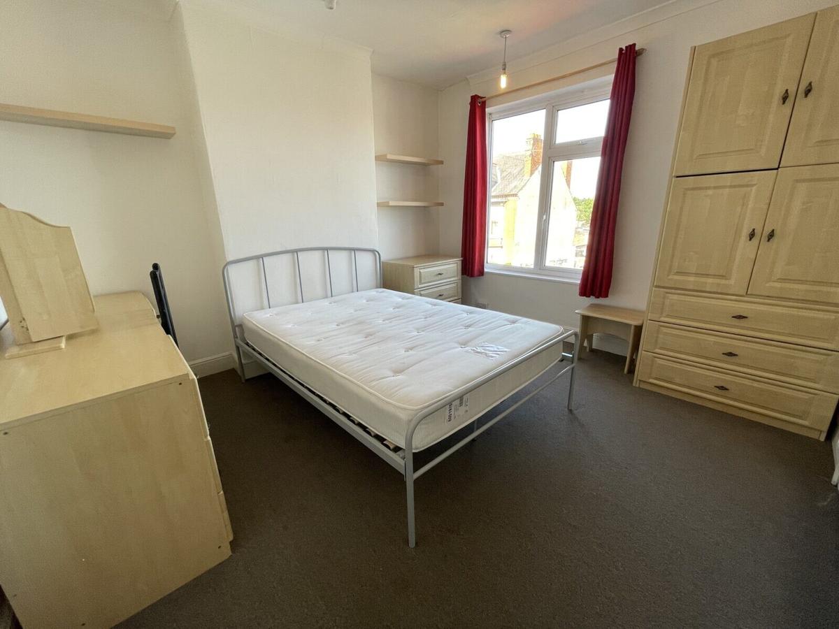 2 bedroom house for rent Knighton Fields Road East, Leicester, LE2 6DP