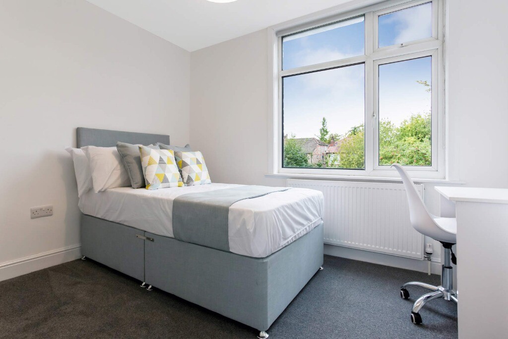 6 bedroom house for rent Sheringham Road Fallowfield, Manchester, M14