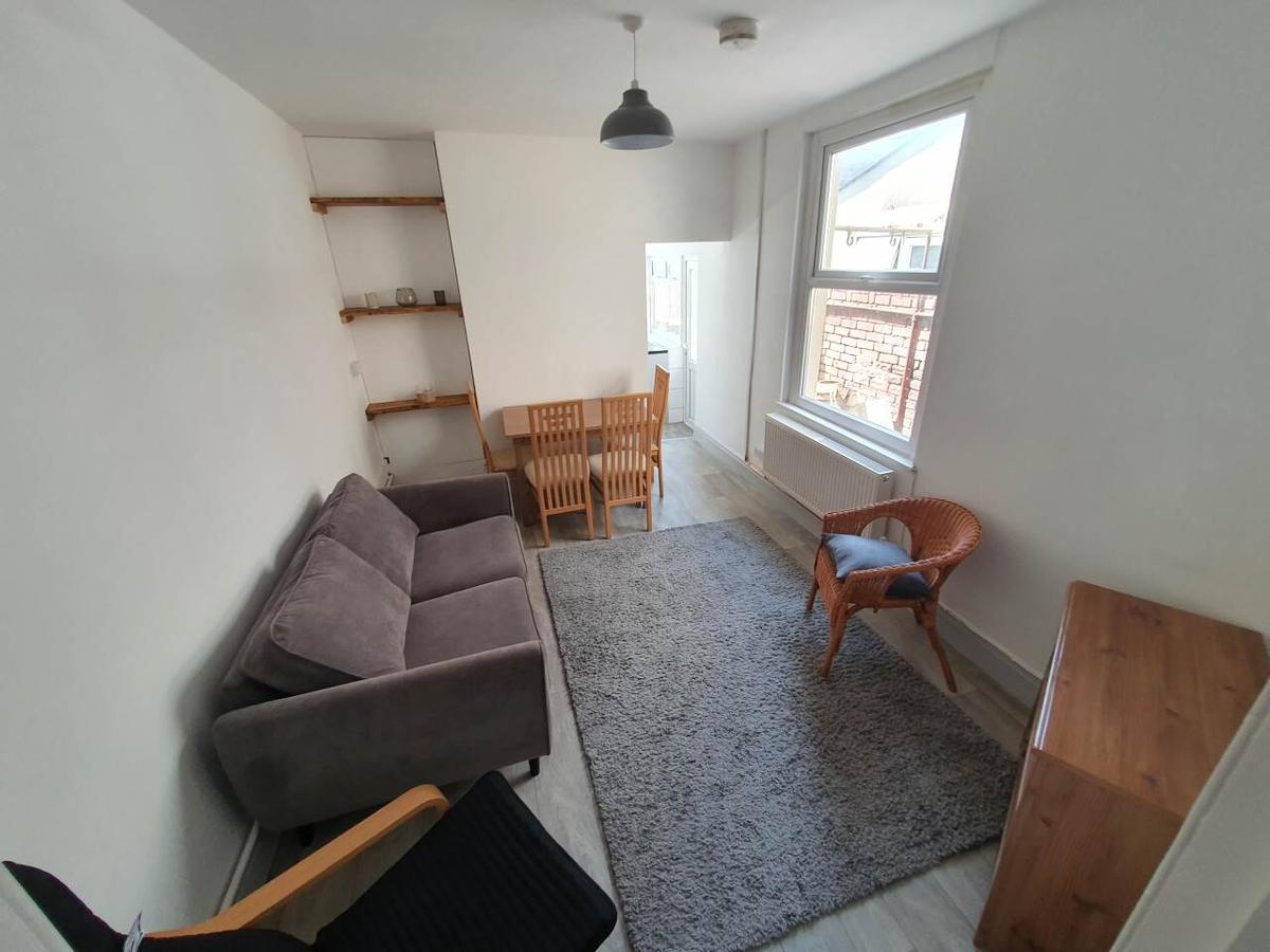 4 bedroom house for rent Llanishen Street, Cardiff, CF14 3QD UniHomes