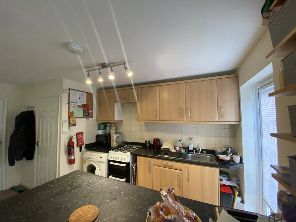 4 bedroom house for rent St. Judes Road Englefield Green Surrey, Surrey