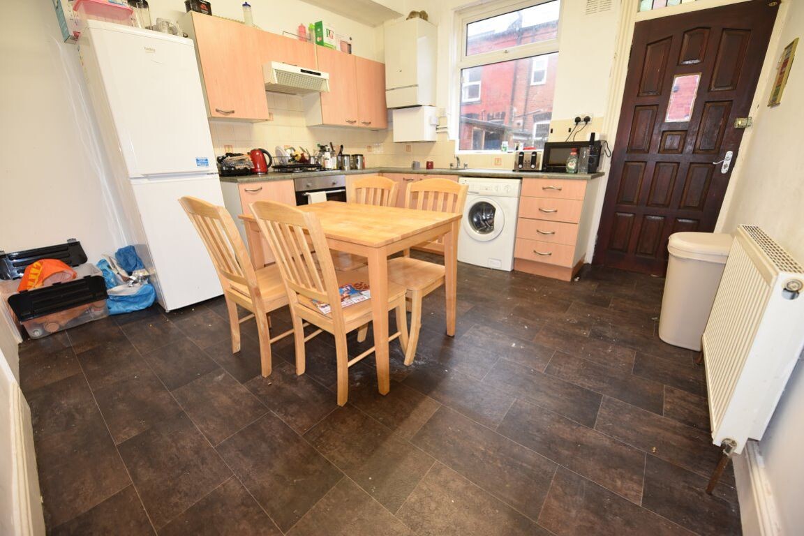 4 bedroom house for rent Welton Grove Leeds, LS6 1ES UniHomes