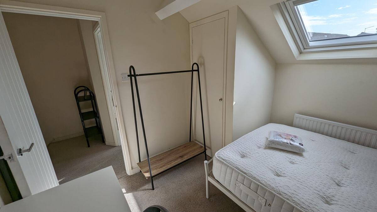 4 bedroom house for rent Twerton Farm Close, Bath, BA2 1BL UniHomes