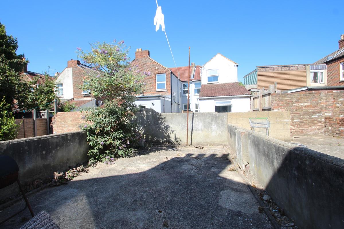 4 bedroom house for rent Hudson Road, Portsmouth, PO5 1HB UniHomes