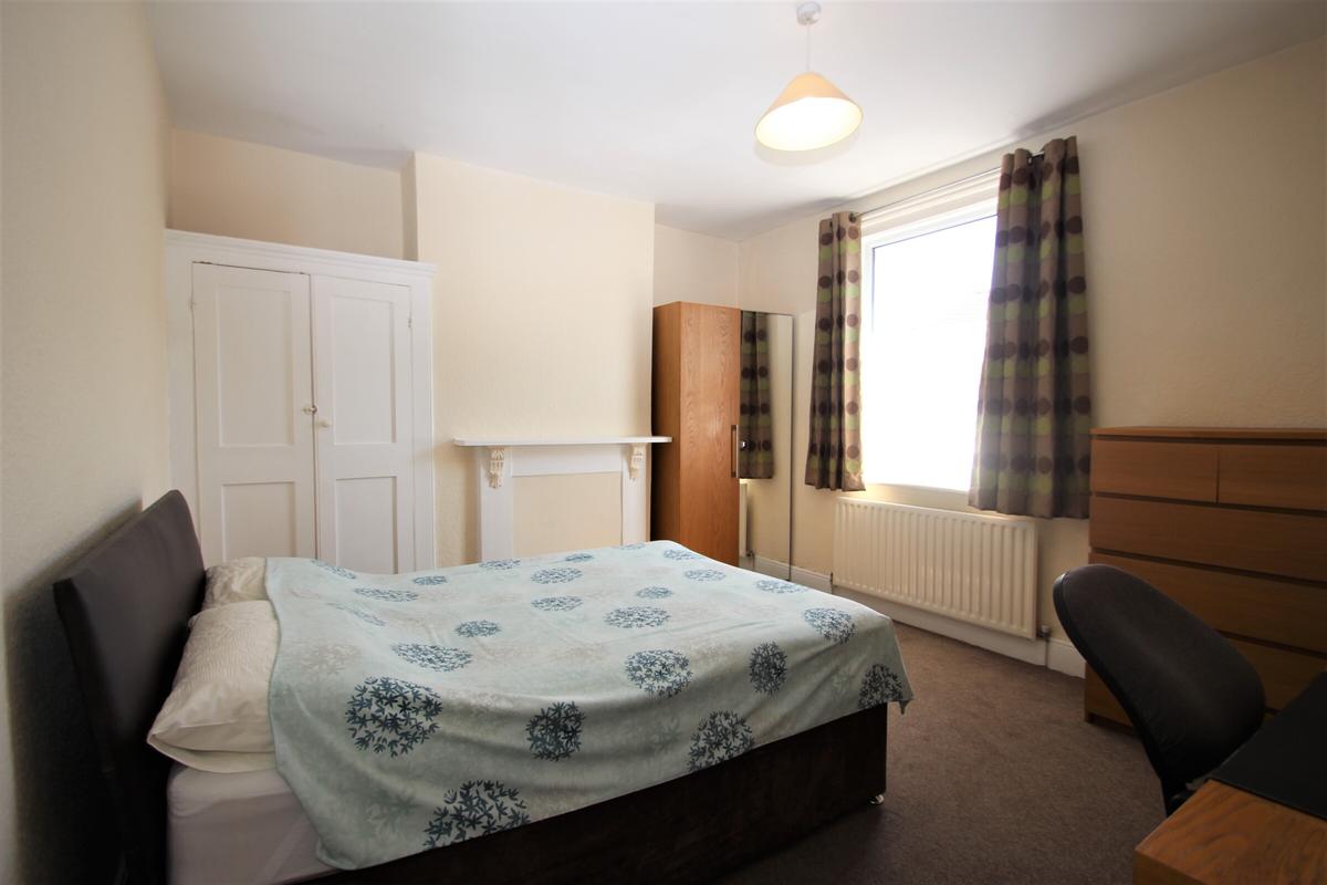 4 bedroom house for rent Hudson Road, Portsmouth, PO5 1HB UniHomes