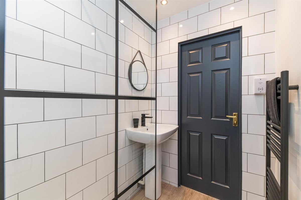 5 bedroom house for rent Helmsley Road, Newcastle, NE2 1RD UniHomes