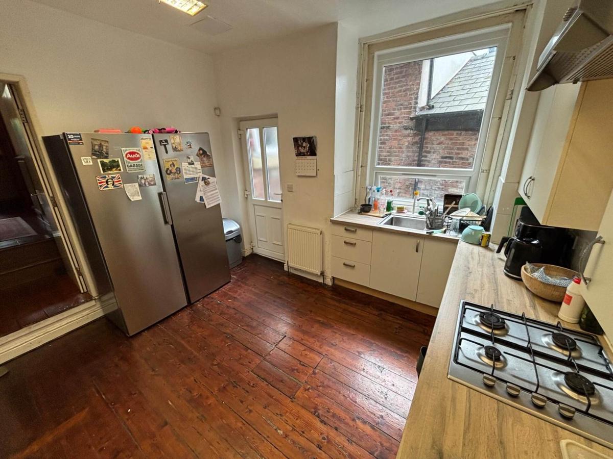 7 bedroom house on Parsonage Road, Withington, Manchester