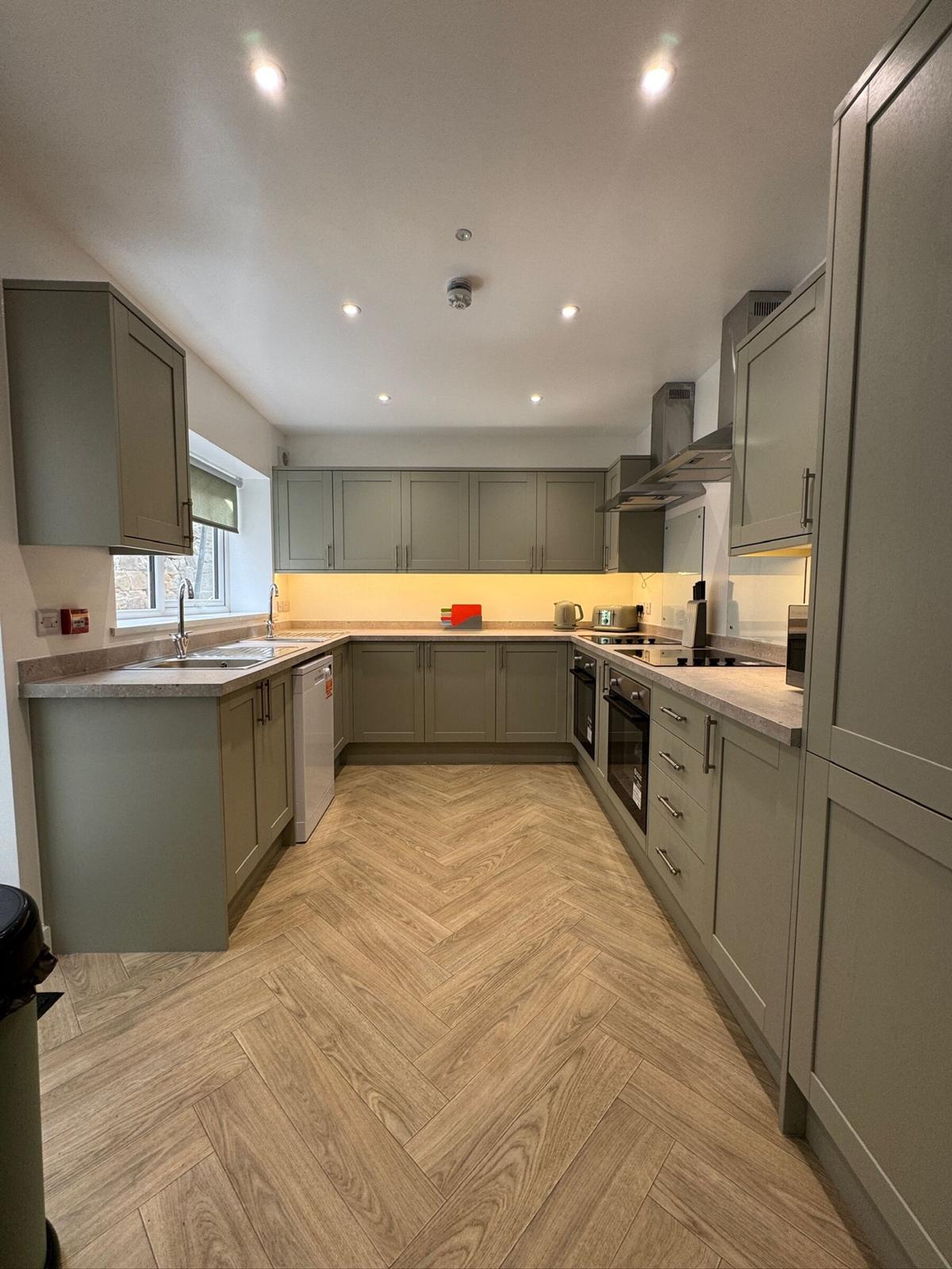7 bedroom house on Rosehill Terrace, Brunswick, Swansea