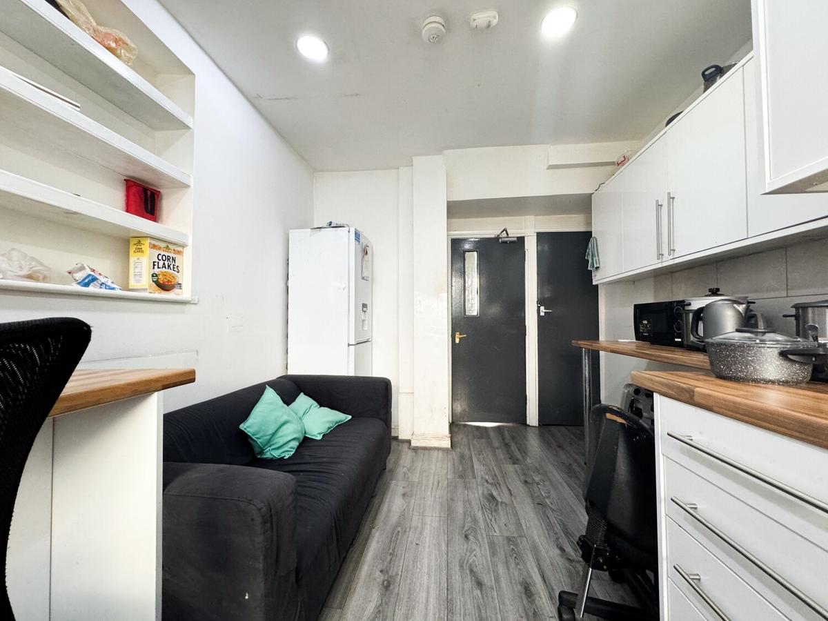 6 bedroom house for rent Llantrisant Street, Cardiff, CF24 4JB UniHomes