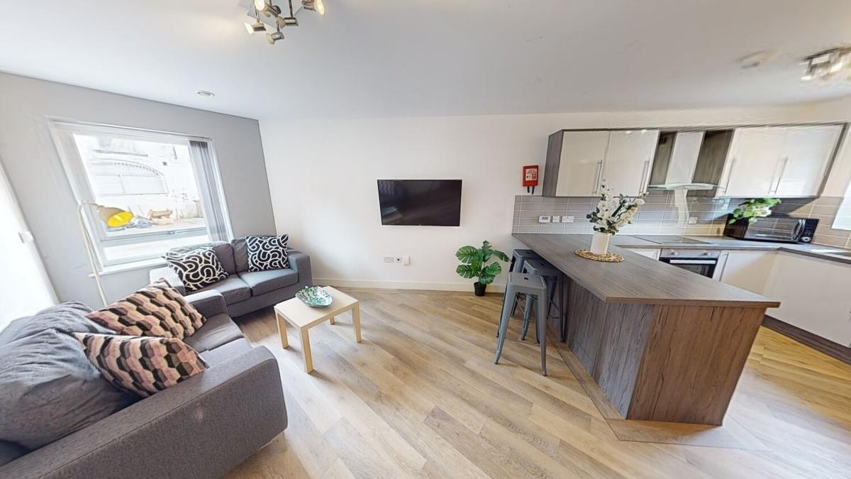 3 bedroom house on 6 Kilbourn Street, City Centre, Nottingham