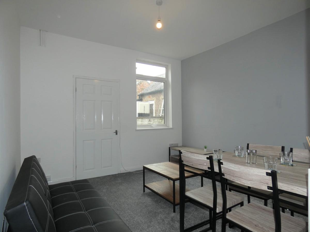 3 bedroom house for rent Newlands Street, StokeonTrent, ST4 2RF