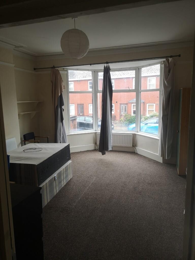 4 bedroom apartment for rent Church Street, Leamington Spa, CV31 1ER