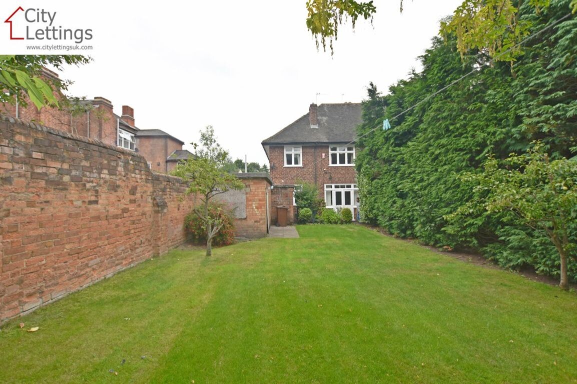4 bedroom house for rent Waverley Street, Nottingham, NG7 4DX UniHomes