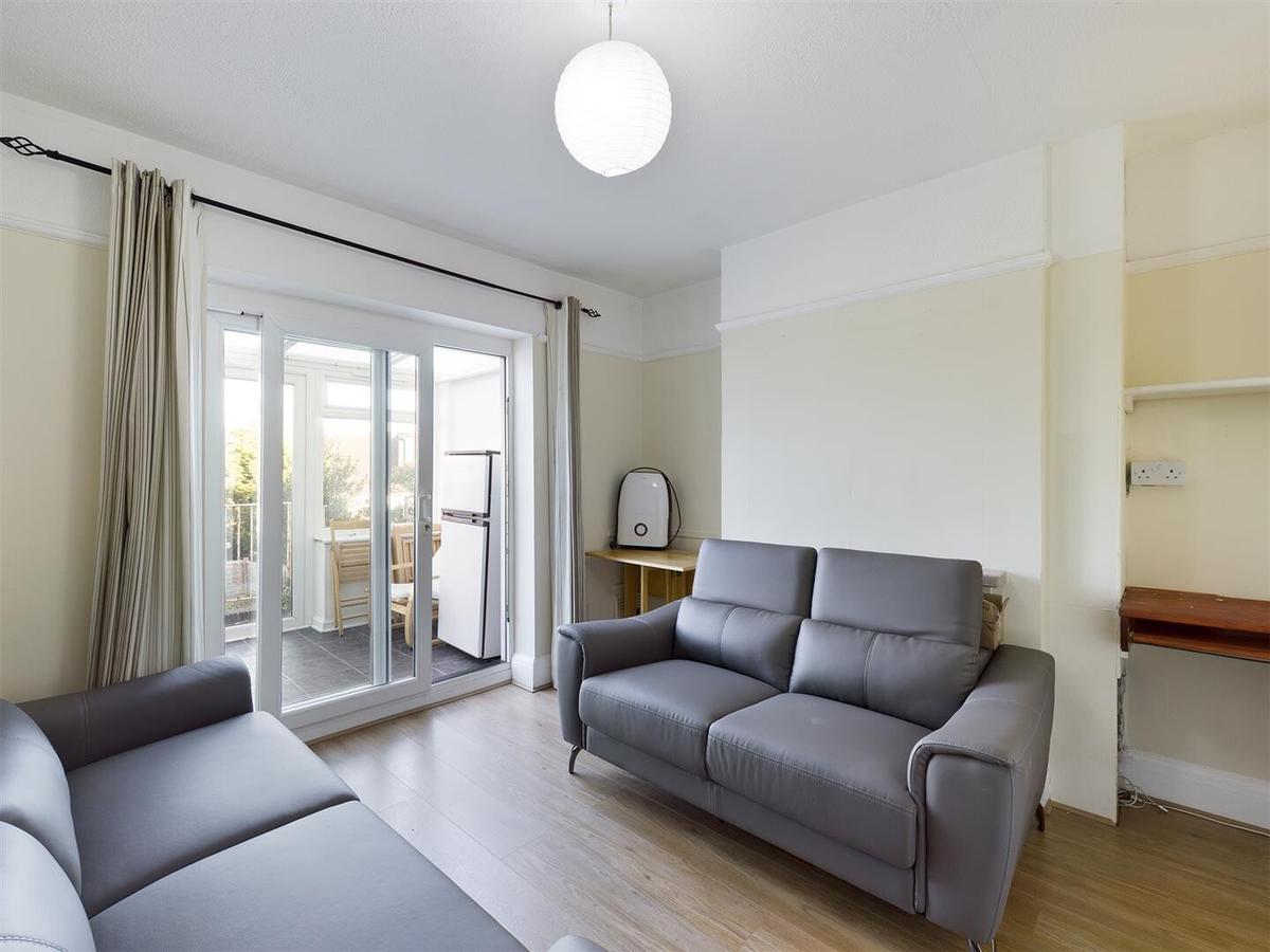 5 bedroom house for rent Bevendean Crescent, Brighton, BN2 4RE UniHomes