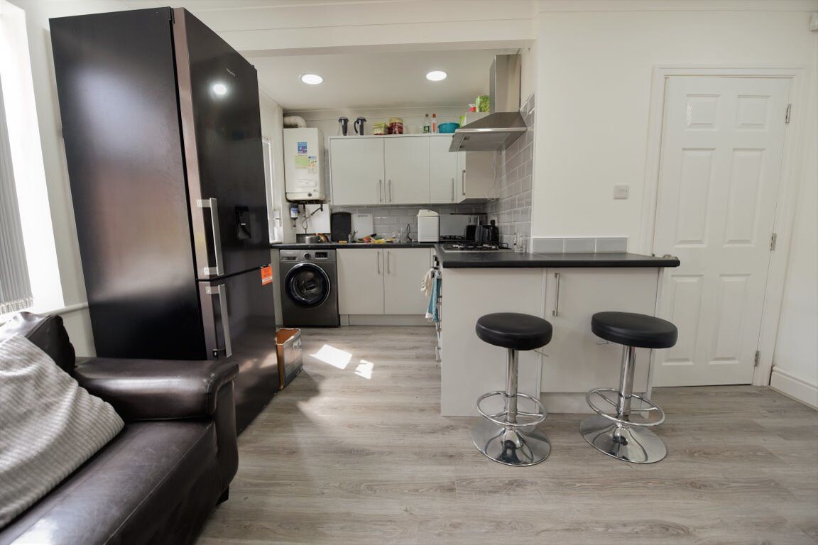 3 bedroom house for rent Mayville Terrace, Leeds, LS6 1NB UniHomes