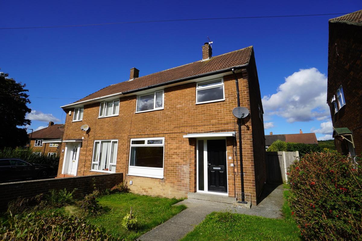 3 bedroom house for rent Latchmere Drive, Leeds, LS16 5DR UniHomes