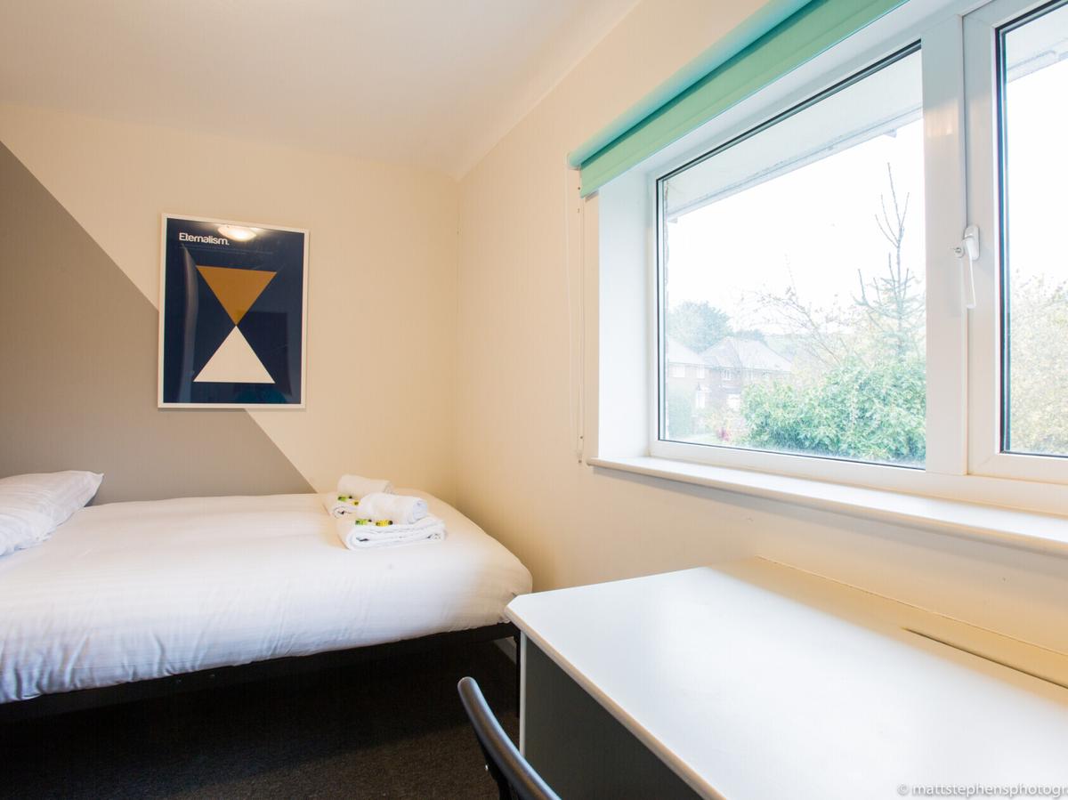 6 bedroom house for rent Hornby Road, Brighton, BN2 4JH UniHomes