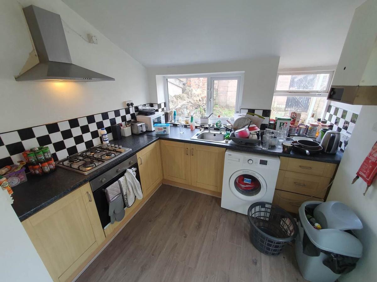 5 bedroom house for rent Tewkesbury Street, Cardiff, CF24 4QR UniHomes