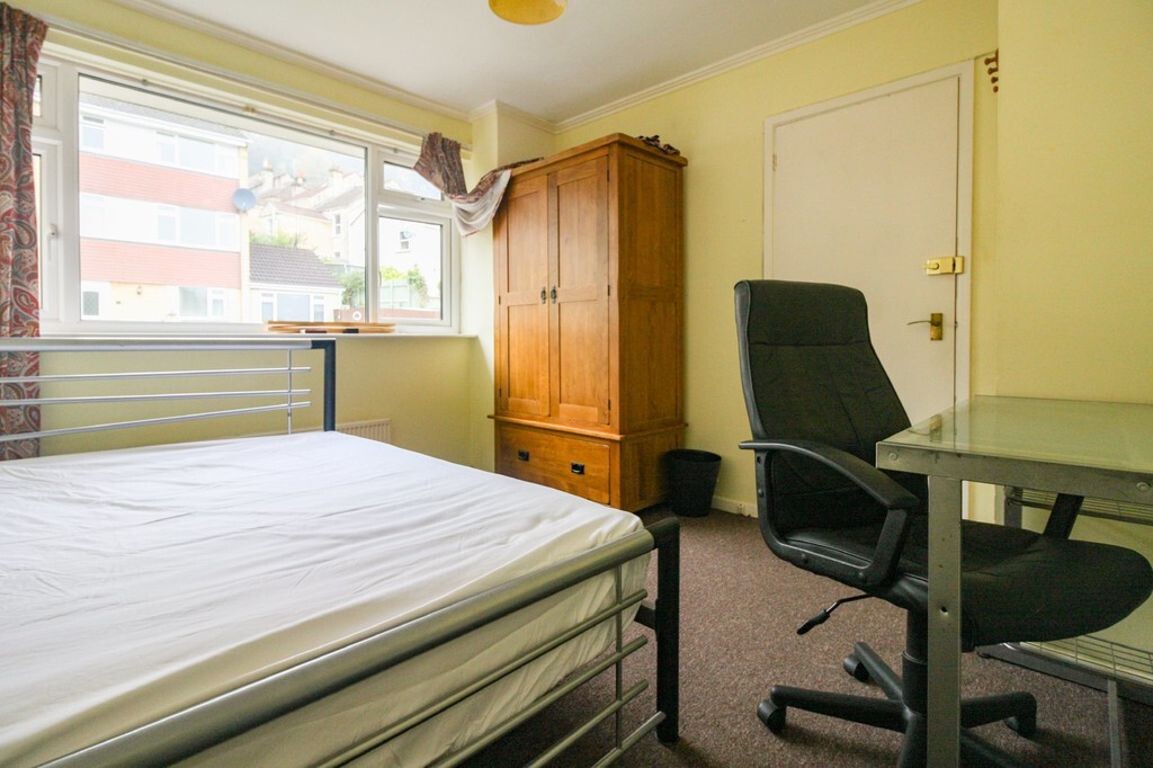 4 bedroom house for rent Alpine Gardens, Bath, BA1 5PB UniHomes