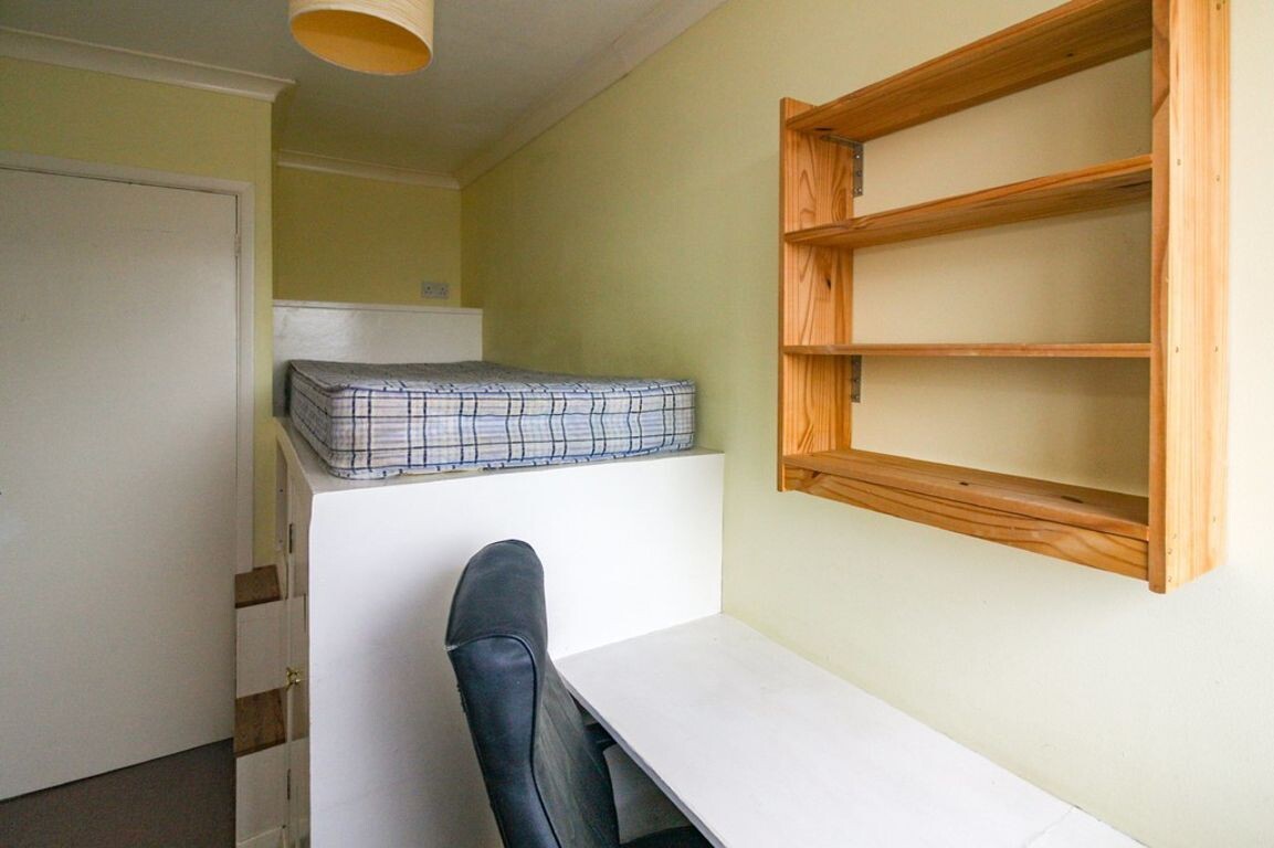 4 bedroom house for rent Alpine Gardens, Bath, BA1 5PB UniHomes