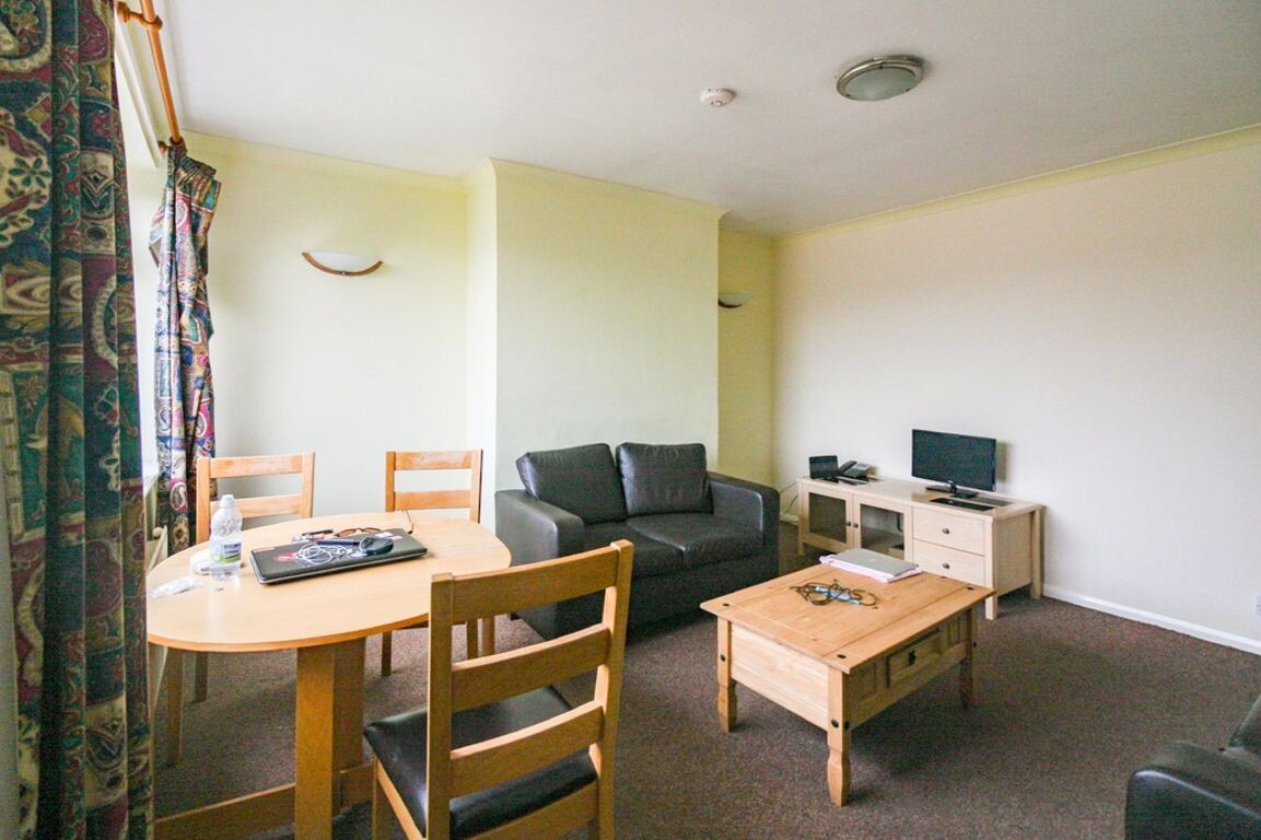 4 bedroom house for rent Alpine Gardens, Bath, BA1 5PB UniHomes