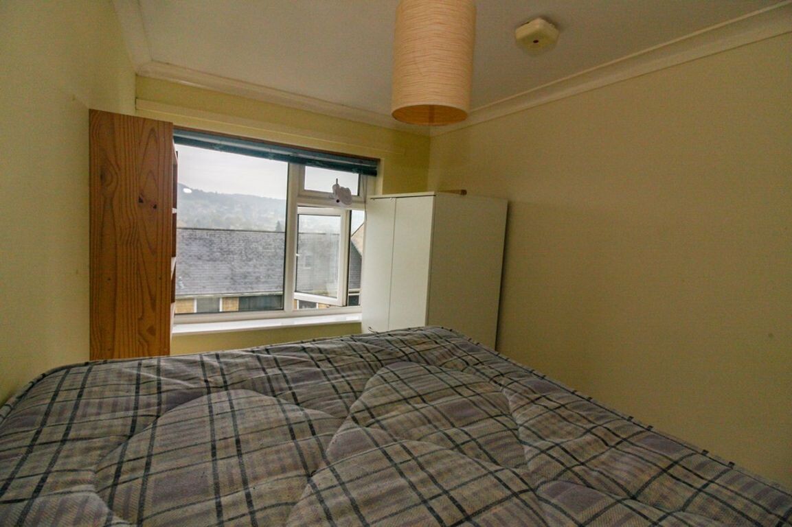 4 bedroom house for rent Alpine Gardens, Bath, BA1 5PB UniHomes