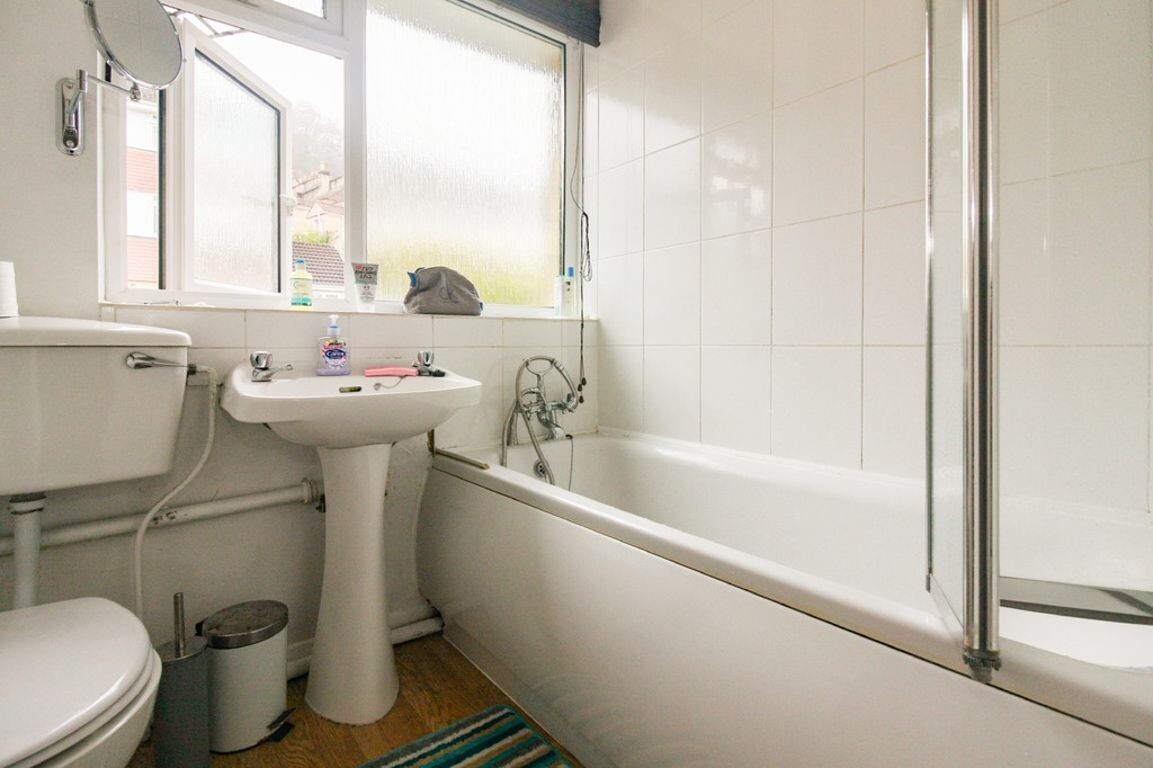 4 bedroom house for rent Alpine Gardens, Bath, BA1 5PB UniHomes