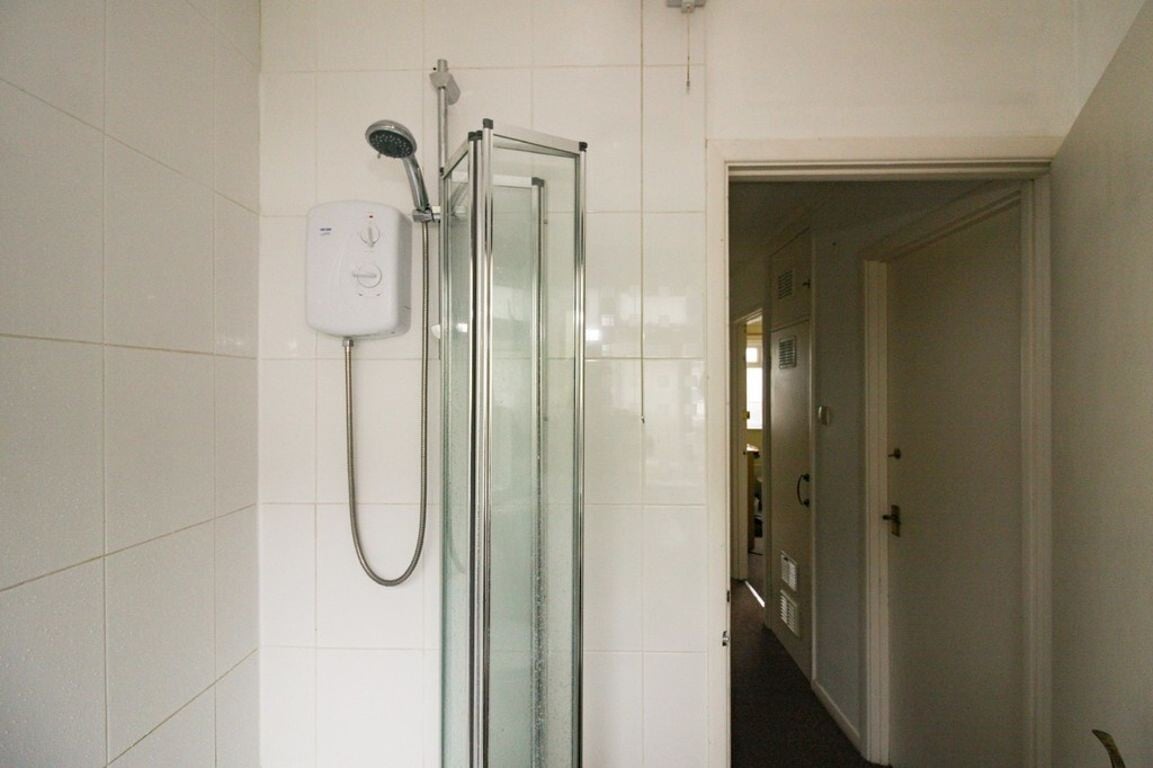 4 bedroom house for rent Alpine Gardens, Bath, BA1 5PB UniHomes