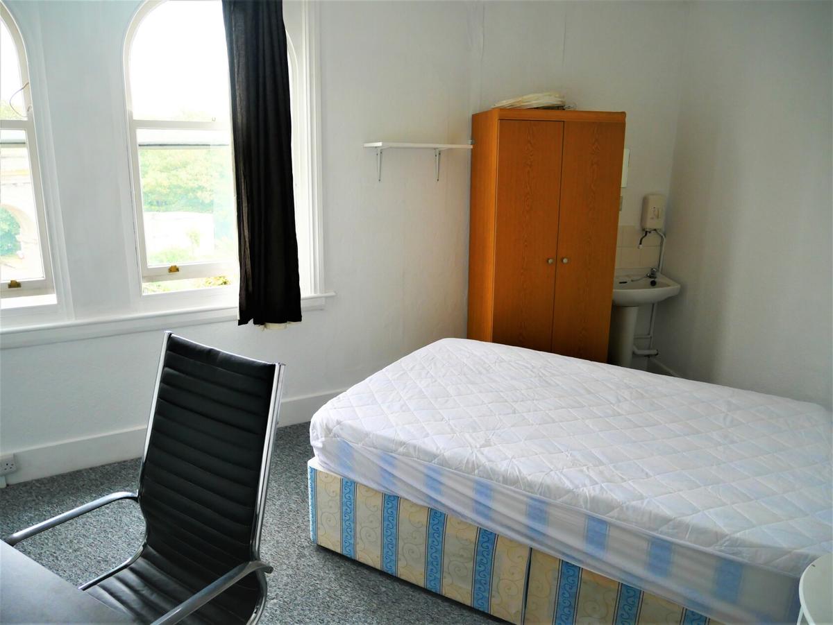 6 bedroom apartment for rent Egremont Place, Brighton, BN2 0GA UniHomes