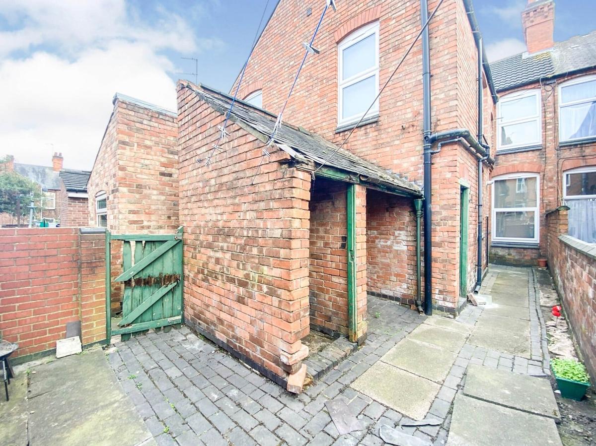 4 bedroom house for rent Barclay Street, Leicester, LE3 0JD UniHomes