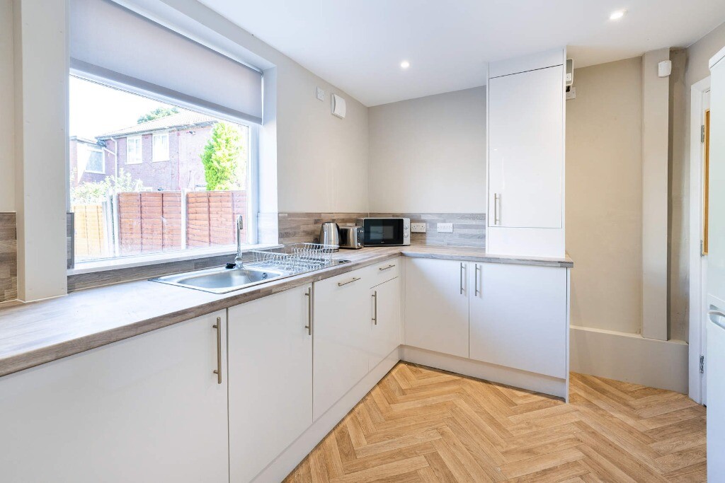 3 bedroom house for rent The Avenue Broughton, Manchester, M7 2LD