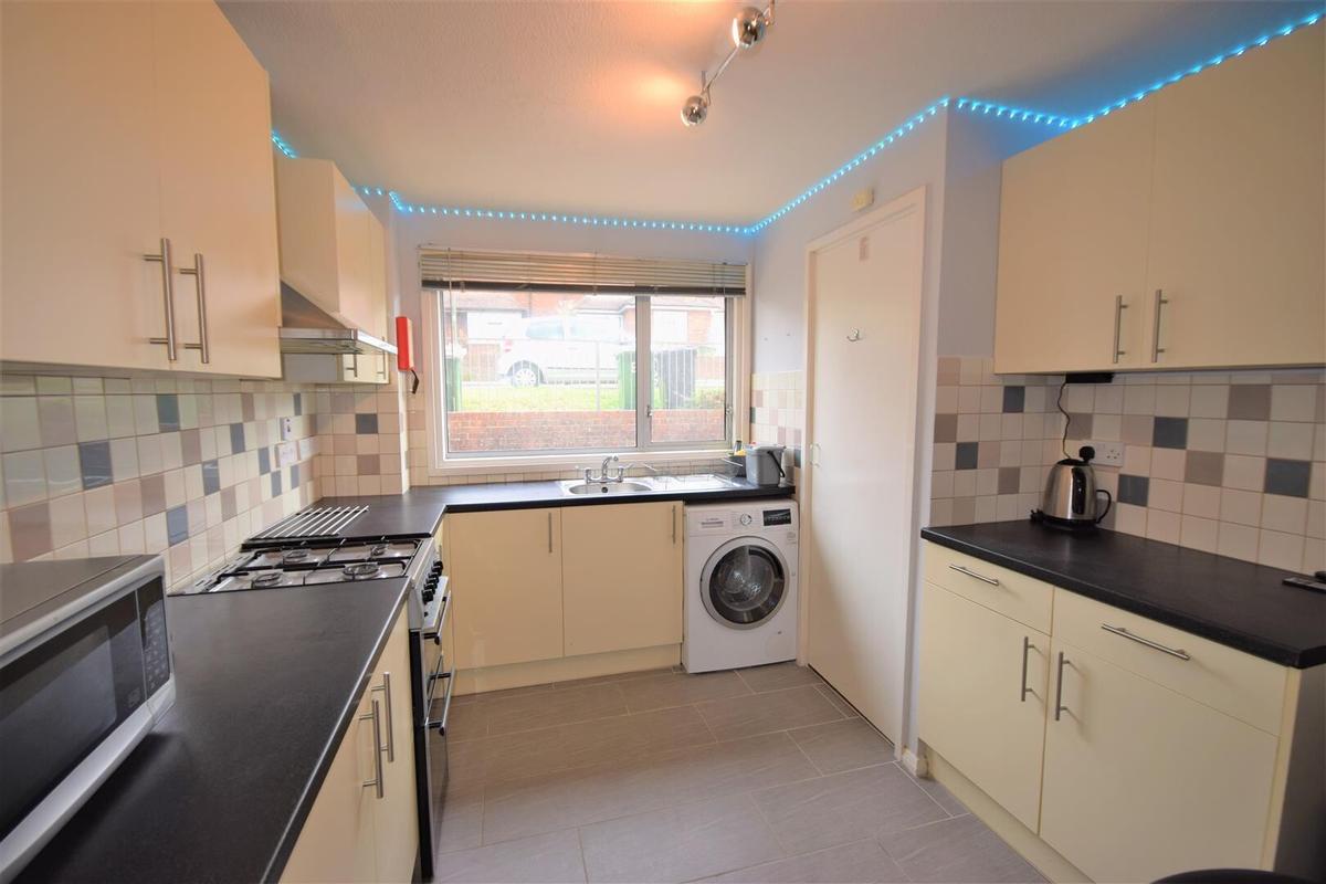 5 bedroom house for rent Park Barn Drive, Surrey, GU2 8ER UniHomes