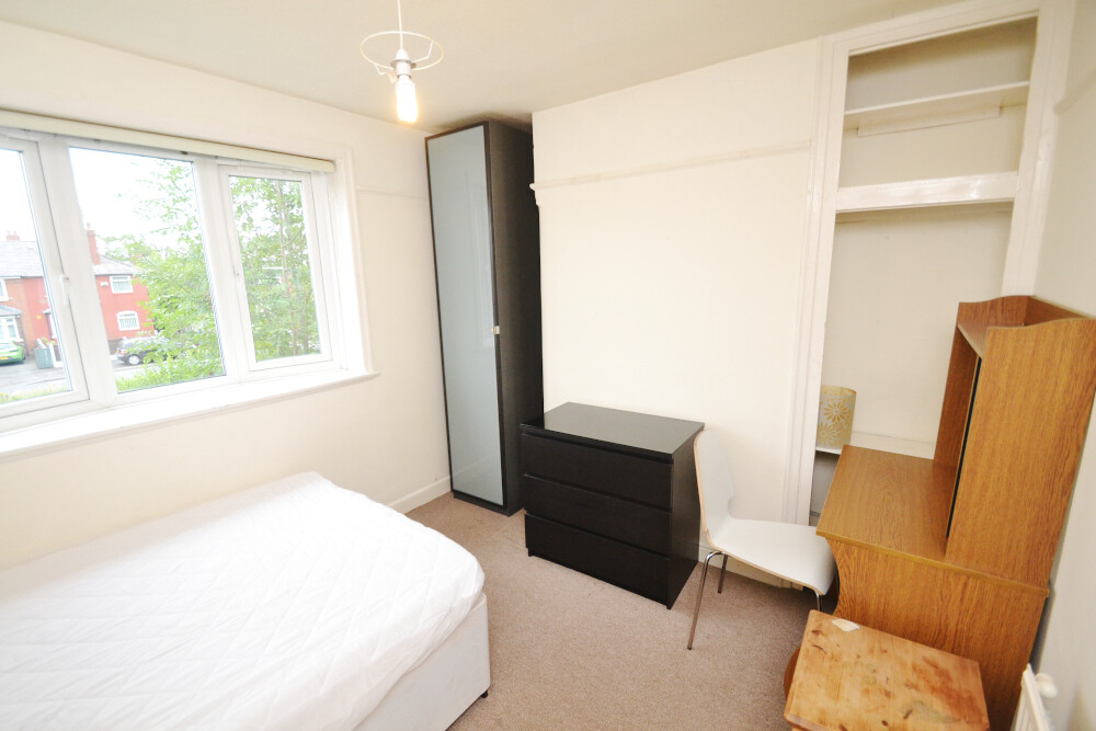 4 bedroom house for rent Wilbraham Road, Manchester, M14 7DS UniHomes