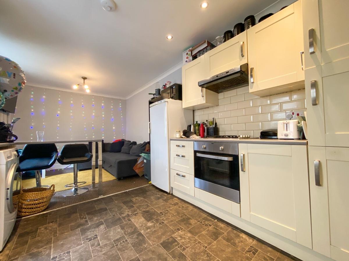 5 bedroom house for rent Llantrisant Street, Cardiff, CF24 4JE UniHomes