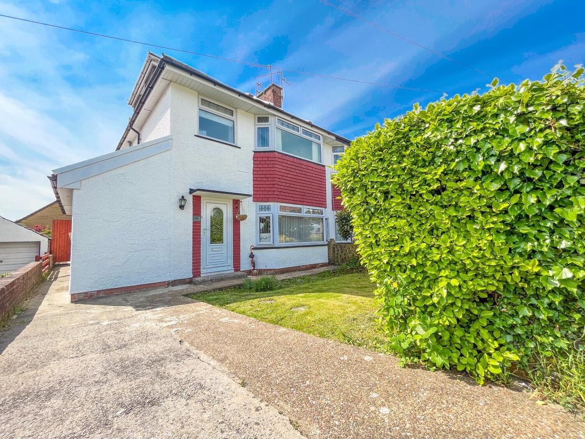 4 bedroom house for rent Hampton Court Road, Cardiff, CF23 9DH UniHomes