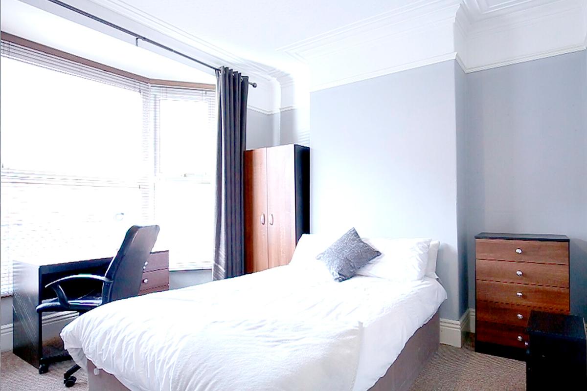 4 bedroom house for rent Raglan Street, Hull, HU5 2JN UniHomes