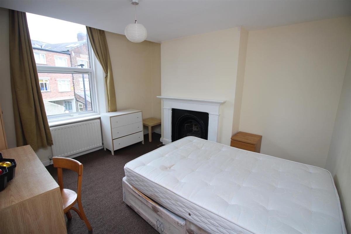 6 bedroom house for rent Clayton Park Square, Newcastle, NE2 4DP UniHomes