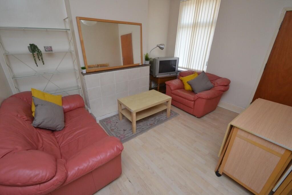 3 bedroom house for rent Bute Avenue, Nottingham, NG7 1QA UniHomes