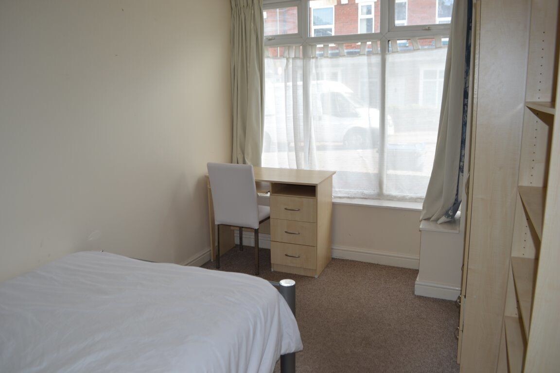 5 bedroom house for rent Teignmouth Road, Birmingham, B29 7AY UniHomes