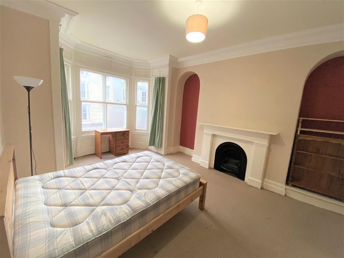 6 bedroom house for rent Queens Road, Aberystwyth, SY23 2HH UniHomes