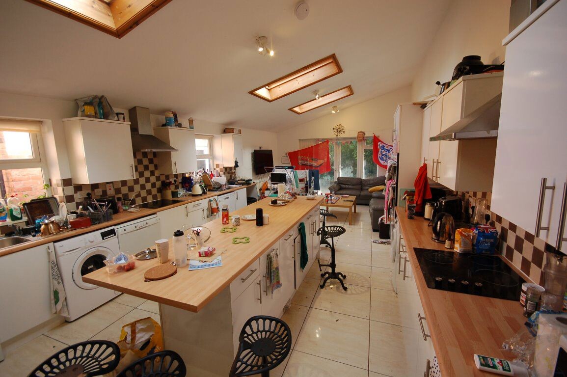 10 bedroom house on Tiverton Road, Selly Oak, Birmingham